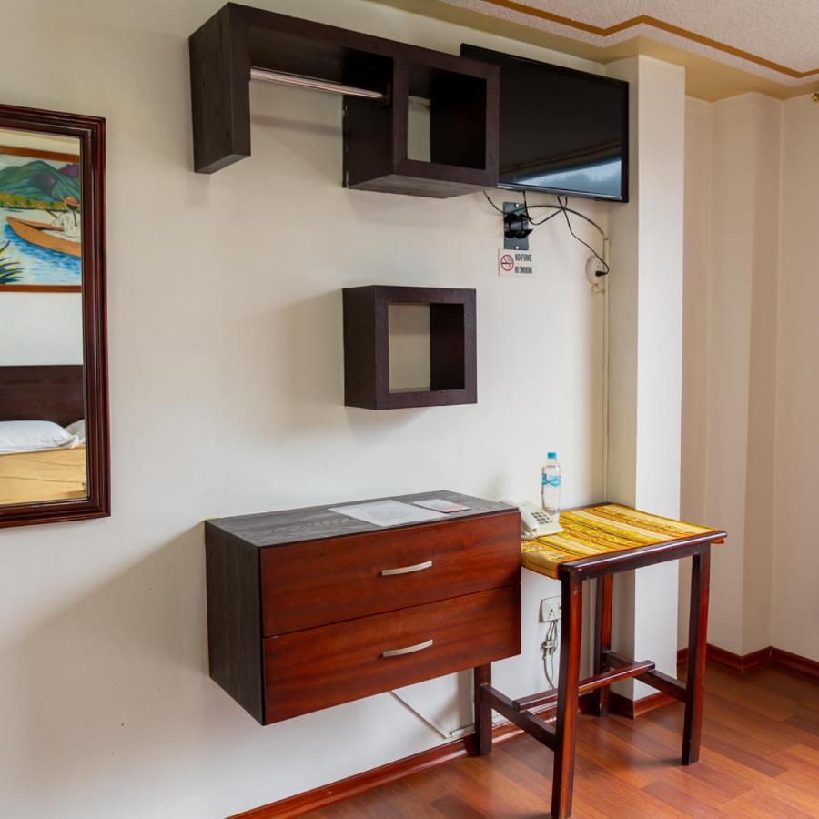 Mashy'S Hostal Отавало Экстерьер фото