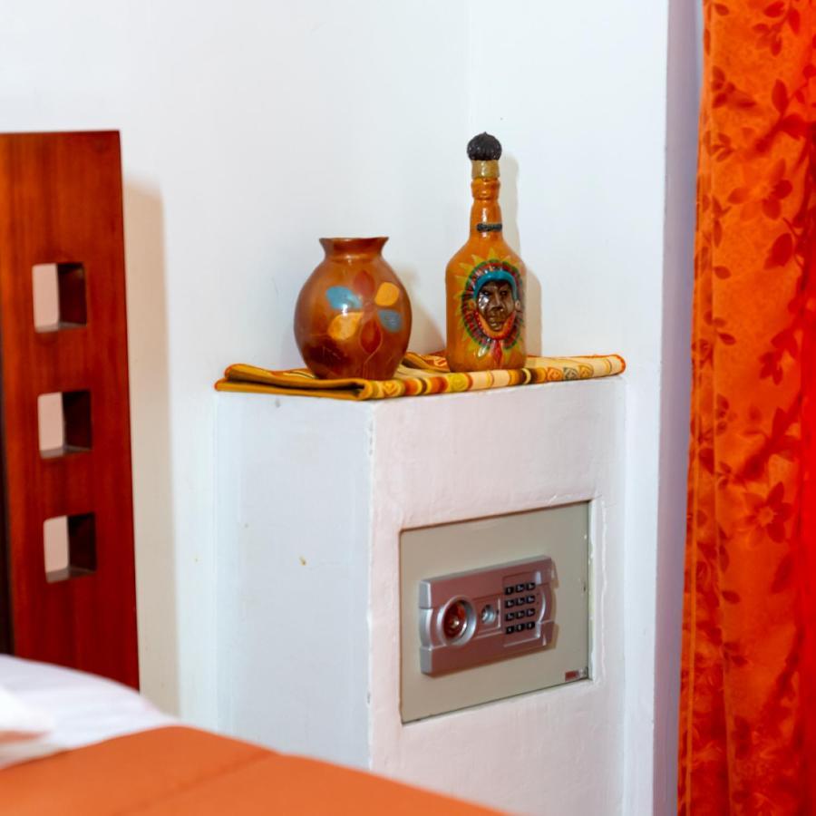 Mashy'S Hostal Отавало Экстерьер фото