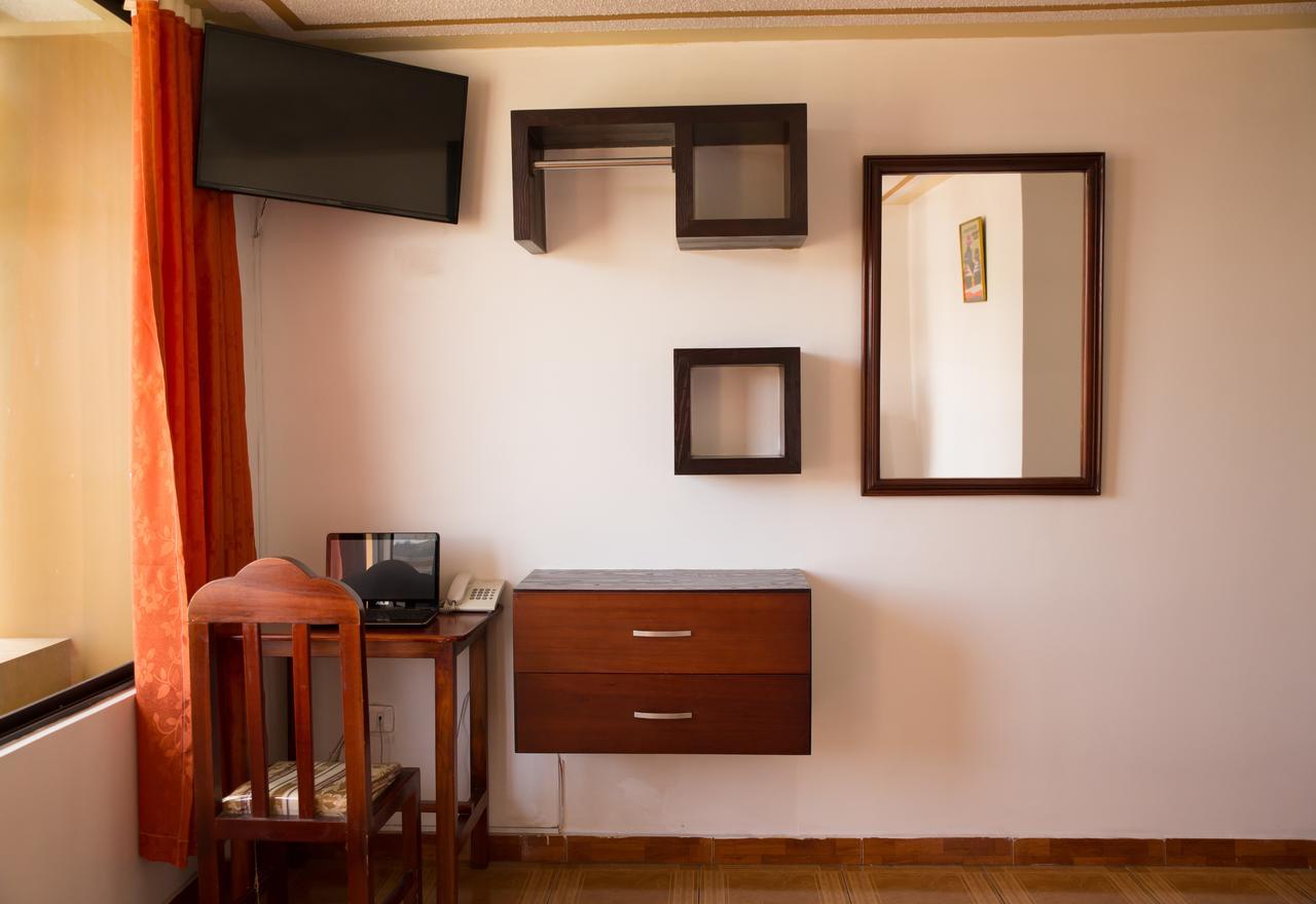 Mashy'S Hostal Отавало Экстерьер фото